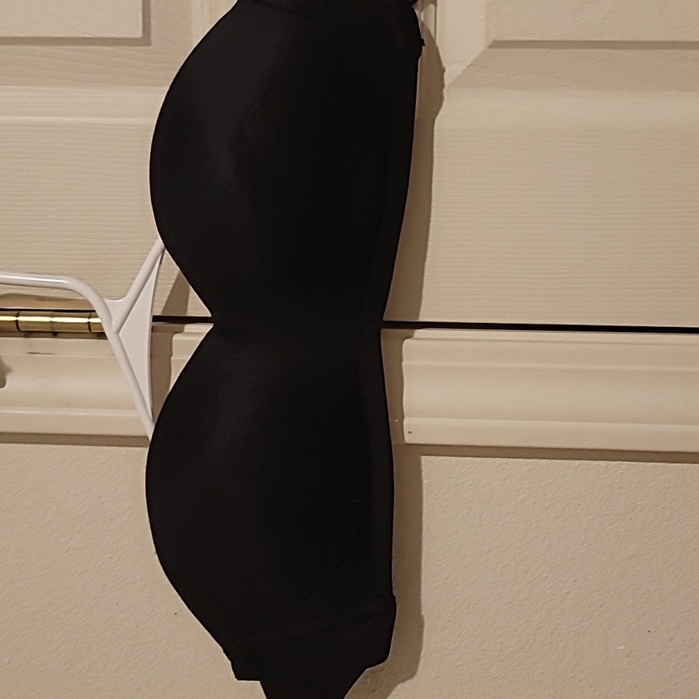 Strapless bra